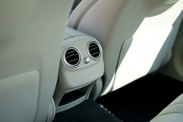 How to keep your car clean and luxury ?