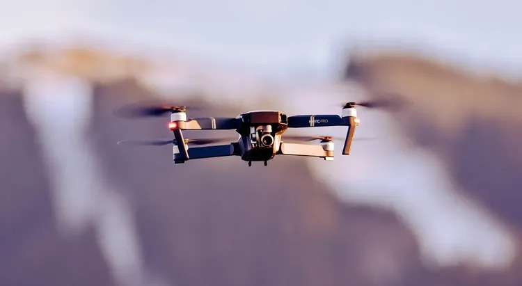 How to Fly Like Charpu: Tips From a Master Mini-quadcopter Racer