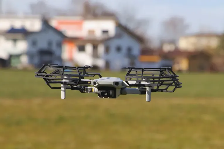 3DR IRIS 915 Quadcopter 300x300 e1436018797746 ovayth4ssb0u4qn3c5l8kzi89i8uypnqrmtc3ehbsa Best Drones Review : 3DR IRIS+ (915) Quadcopter