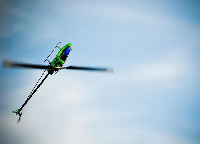 syma s107s107g rc helicopter with gyro red ovayth4ssb0bpt18fos0wl97x1n2tevofhva9qlvw0 Best SYMA Drones for sale on 2016 and why ?
