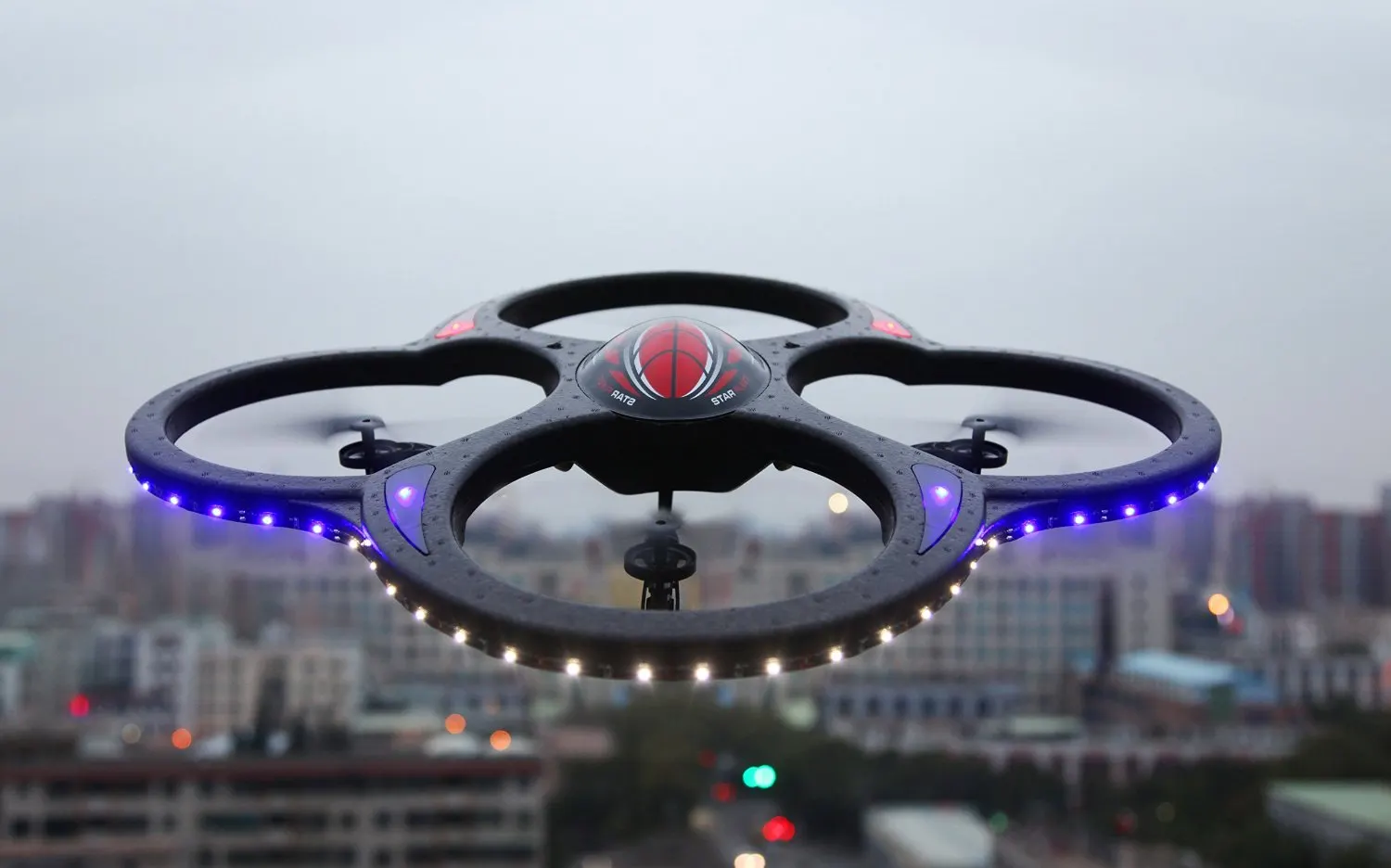 EI-HI S911C QUADCOPTER UFO HUGE – OUR PICK FOR THE BEST OVERALL DRONE